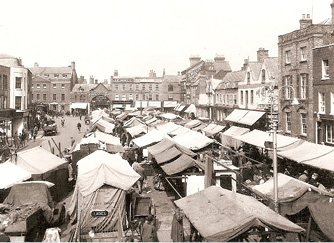 black and white picture of buildings