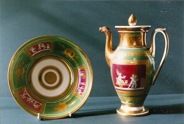 Image of a coffee pot and plate from Napoleon's Breakfast Service